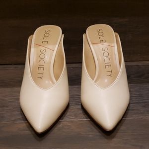 Sole Society White Mules- 35